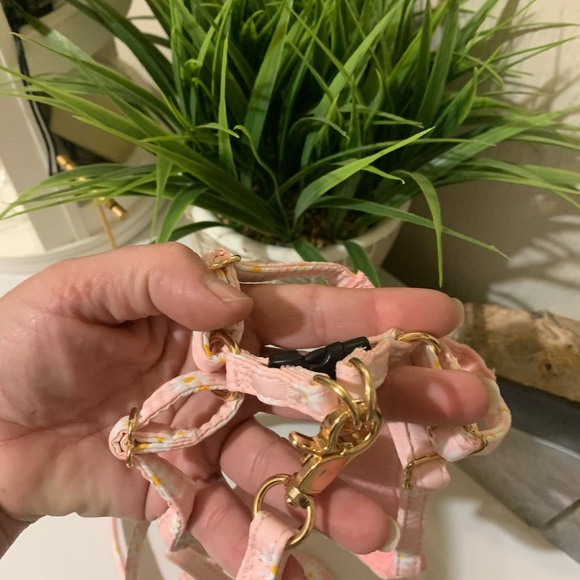 SLANE Pink and White Dog Harness with Floral Design - Picture 4 of 4